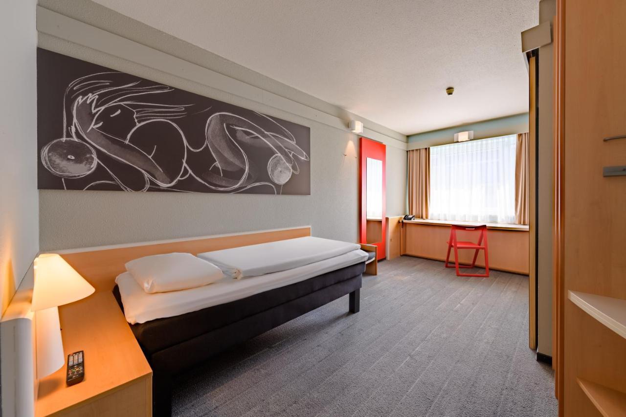 Ibis Hamburg Alsterring Hotel Exterior photo