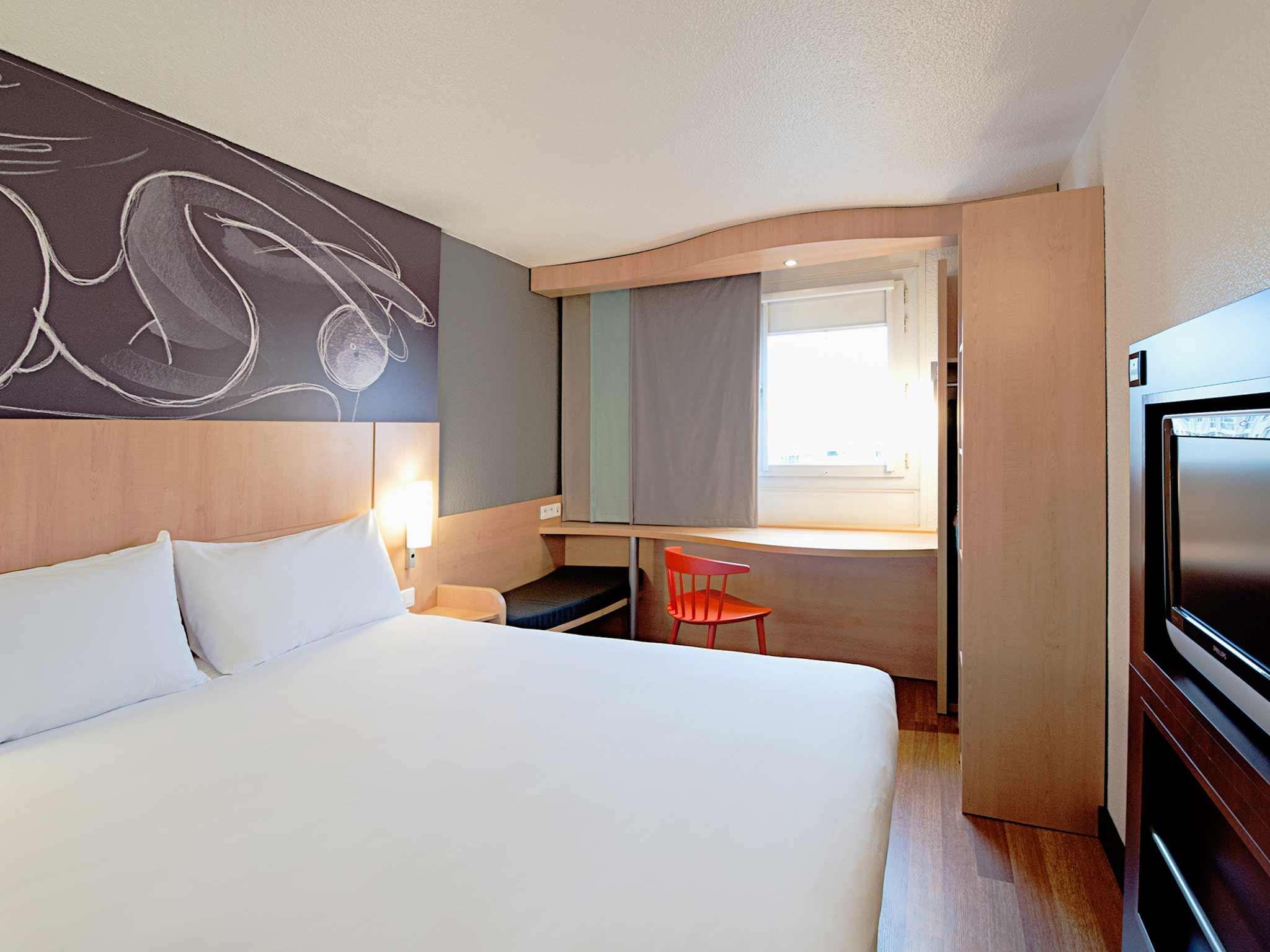 Ibis Hamburg Alsterring Hotel Exterior photo